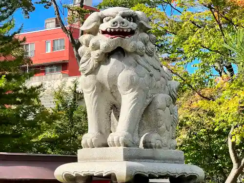 善知鳥神社の狛犬