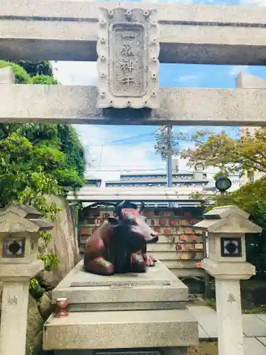 加賀屋天満宮の像