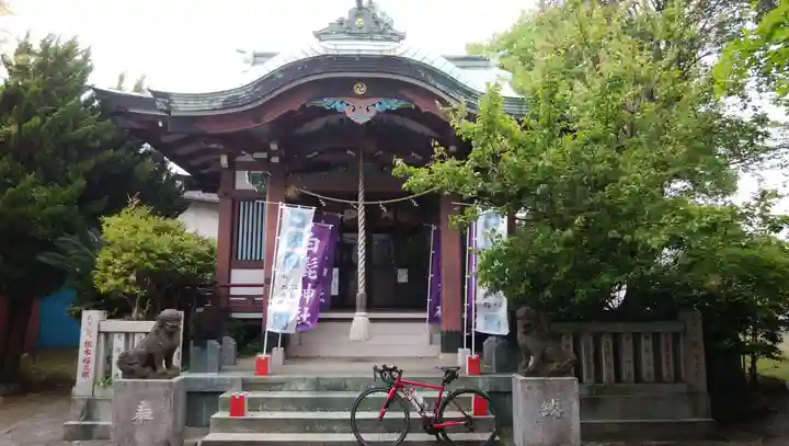 白髭神社の本殿・本堂