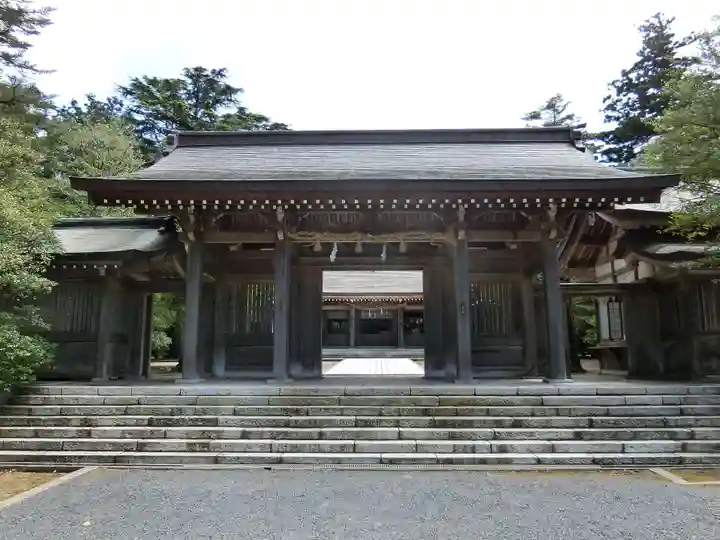 名和神社の山門・神門