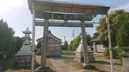 八龍社（稲島）の鳥居