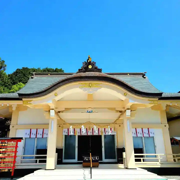 二川伏見稲荷の本殿・本堂