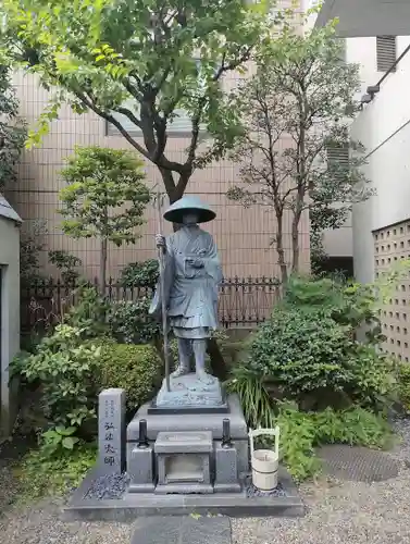 観藏院の像