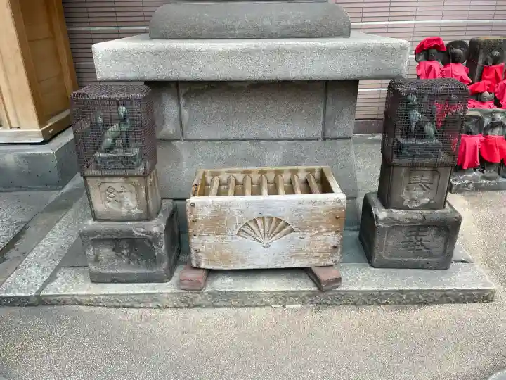 とげぬき地蔵尊 高岩寺の{uncategorized: "未分類", other: "その他", undefined: "問題あり", building: "その他建物", grave: "お墓", sacred_gate: "鳥居", guardian: "狛犬", statue: "像", buddha: "仏像", history: "歴史", nature: "自然", garden: "庭園", animal: "動物", pagoda: "塔", temizu: "手水舎", mountain_gate: "山門・神門", sanctuary: "本殿・本堂", subordinate: "末社・摂社", art: "芸術", scenery: "景色", jizo: "地蔵", ema: "絵馬", goshuin: "御朱印", omikuji: "おみくじ", items: "授与品その他", amulet: "お守り", goshuincho: "御朱印帳", eats: "食事", festival: "お祭り", votive_dance: "神楽", shichigosan: "七五三参", wedding: "結婚式", experience: "体験その他", initially: "初詣", around: "周辺", anti_infection: "感染症対策"}