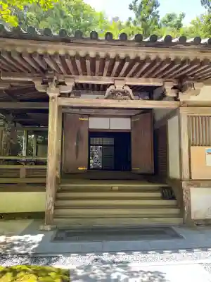 三瀧寺の{uncategorized: "未分類", other: "その他", undefined: "問題あり", building: "その他建物", grave: "お墓", sacred_gate: "鳥居", guardian: "狛犬", statue: "像", buddha: "仏像", history: "歴史", nature: "自然", garden: "庭園", animal: "動物", pagoda: "塔", temizu: "手水舎", mountain_gate: "山門・神門", sanctuary: "本殿・本堂", subordinate: "末社・摂社", art: "芸術", scenery: "景色", jizo: "地蔵", ema: "絵馬", goshuin: "御朱印", omikuji: "おみくじ", items: "授与品その他", amulet: "お守り", goshuincho: "御朱印帳", eats: "食事", festival: "お祭り", votive_dance: "神楽", shichigosan: "七五三参", wedding: "結婚式", experience: "体験その他", initially: "初詣", around: "周辺", anti_infection: "感染症対策"}