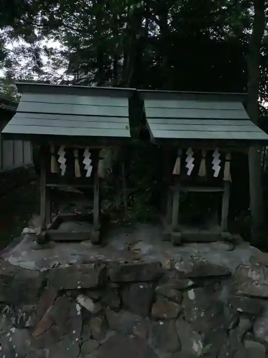 神明社(宮浦)の末社・摂社