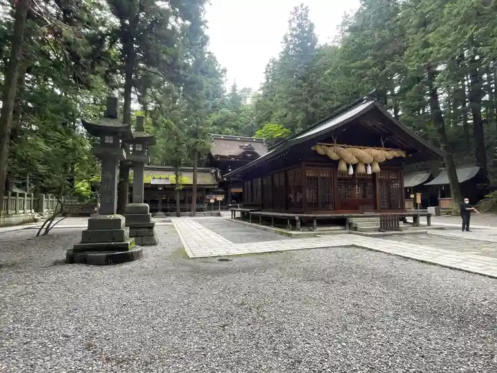 諏訪大社下社春宮(長野県)