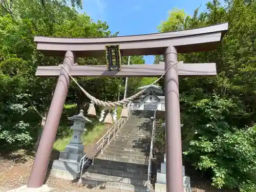 知来八幡宮の鳥居