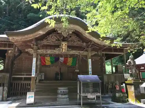 青龍寺の本殿