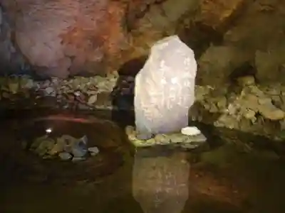 江の島岩屋の末社・摂社