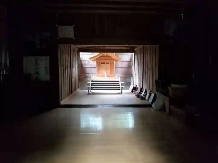 八幡宮の本殿・本堂