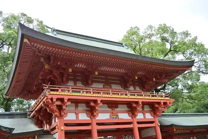武蔵一宮氷川神社の山門・神門