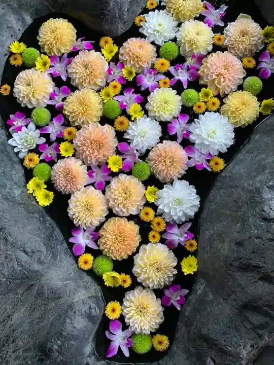 月寒神社の手水舎