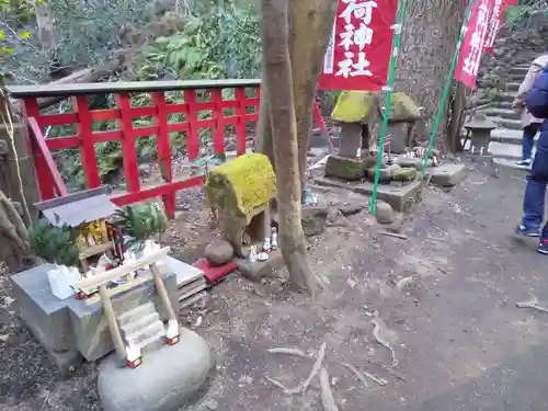 佐助稲荷神社の末社・摂社