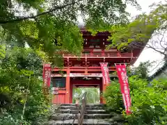 勝利寺の山門