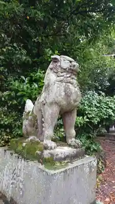 忍　諏訪神社・東照宮　の狛犬