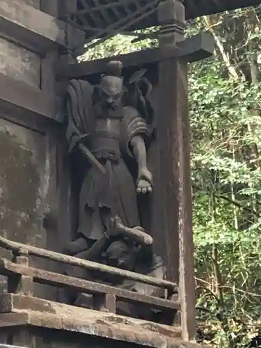 高千穂神社の像