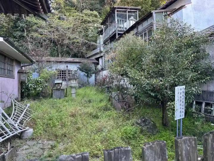 春日神社の{uncategorized: "未分類", other: "その他", undefined: "問題あり", building: "その他建物", grave: "お墓", sacred_gate: "鳥居", guardian: "狛犬", statue: "像", buddha: "仏像", history: "歴史", nature: "自然", garden: "庭園", animal: "動物", pagoda: "塔", temizu: "手水舎", mountain_gate: "山門・神門", sanctuary: "本殿・本堂", subordinate: "末社・摂社", art: "芸術", scenery: "景色", jizo: "地蔵", ema: "絵馬", goshuin: "御朱印", omikuji: "おみくじ", items: "授与品その他", amulet: "お守り", goshuincho: "御朱印帳", eats: "食事", festival: "お祭り", votive_dance: "神楽", shichigosan: "七五三参", wedding: "結婚式", experience: "体験その他", initially: "初詣", around: "周辺", anti_infection: "感染症対策"}