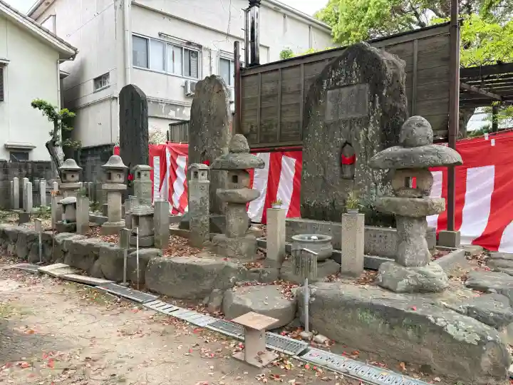 葛井寺の{uncategorized: "未分類", other: "その他", undefined: "問題あり", building: "その他建物", grave: "お墓", sacred_gate: "鳥居", guardian: "狛犬", statue: "像", buddha: "仏像", history: "歴史", nature: "自然", garden: "庭園", animal: "動物", pagoda: "塔", temizu: "手水舎", mountain_gate: "山門・神門", sanctuary: "本殿・本堂", subordinate: "末社・摂社", art: "芸術", scenery: "景色", jizo: "地蔵", ema: "絵馬", goshuin: "御朱印", omikuji: "おみくじ", items: "授与品その他", amulet: "お守り", goshuincho: "御朱印帳", eats: "食事", festival: "お祭り", votive_dance: "神楽", shichigosan: "七五三参", wedding: "結婚式", experience: "体験その他", initially: "初詣", around: "周辺", anti_infection: "感染症対策"}