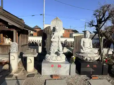 龍泉寺の{uncategorized: "未分類", other: "その他", undefined: "問題あり", building: "その他建物", grave: "お墓", sacred_gate: "鳥居", guardian: "狛犬", statue: "像", buddha: "仏像", history: "歴史", nature: "自然", garden: "庭園", animal: "動物", pagoda: "塔", temizu: "手水舎", mountain_gate: "山門・神門", sanctuary: "本殿・本堂", subordinate: "末社・摂社", art: "芸術", scenery: "景色", jizo: "地蔵", ema: "絵馬", goshuin: "御朱印", omikuji: "おみくじ", items: "授与品その他", amulet: "お守り", goshuincho: "御朱印帳", eats: "食事", festival: "お祭り", votive_dance: "神楽", shichigosan: "七五三参", wedding: "結婚式", experience: "体験その他", initially: "初詣", around: "周辺", anti_infection: "感染症対策"}
