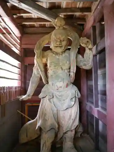 太平寺の像