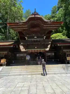 諏訪大社下社秋宮の本殿・本堂