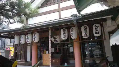 神光寺（あびこ行者堂）の本殿・本堂
