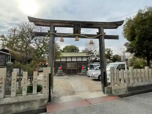 辰巳八幡神社の鳥居