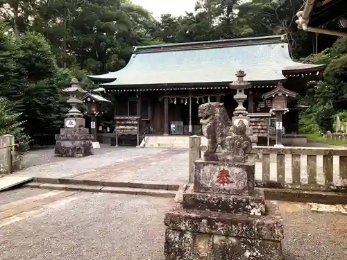 川勾神社の狛犬