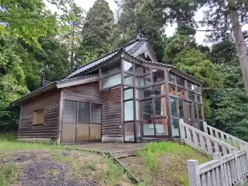 先崎神社の{uncategorized: "未分類", other: "その他", undefined: "問題あり", building: "その他建物", grave: "お墓", sacred_gate: "鳥居", guardian: "狛犬", statue: "像", buddha: "仏像", history: "歴史", nature: "自然", garden: "庭園", animal: "動物", pagoda: "塔", temizu: "手水舎", mountain_gate: "山門・神門", sanctuary: "本殿・本堂", subordinate: "末社・摂社", art: "芸術", scenery: "景色", jizo: "地蔵", ema: "絵馬", goshuin: "御朱印", omikuji: "おみくじ", items: "授与品その他", amulet: "お守り", goshuincho: "御朱印帳", eats: "食事", festival: "お祭り", votive_dance: "神楽", shichigosan: "七五三参", wedding: "結婚式", experience: "体験その他", initially: "初詣", around: "周辺", anti_infection: "感染症対策"}