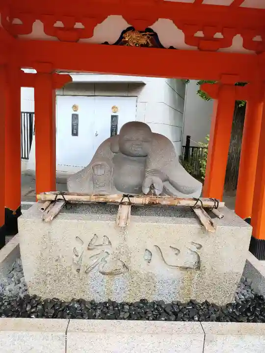 穴八幡宮の手水舎
