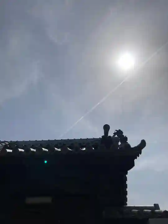 威徳院の山門・神門