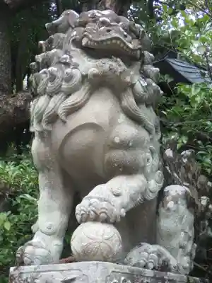 岡崎神社の狛犬