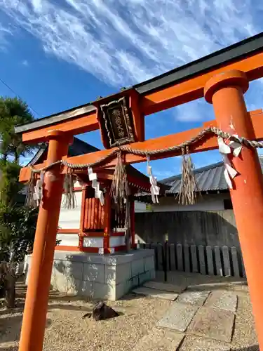 嶋高稲荷神社の鳥居