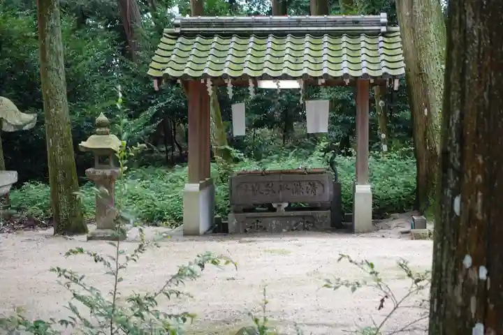 比良天満宮・樹下神社の手水舎