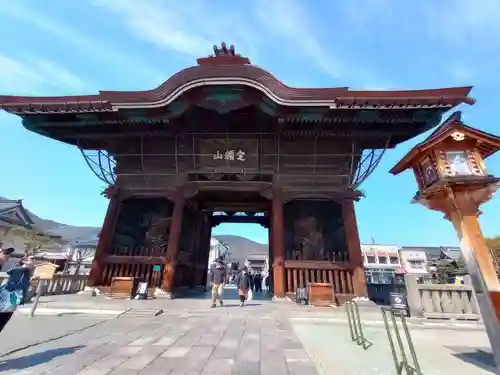 善光寺の山門・神門