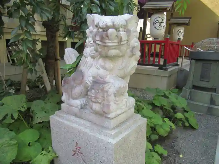 矢先稲荷神社の狛犬