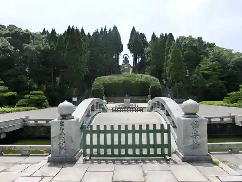 蓮華院誕生寺奥之院の建物その他