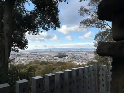 星田妙見宮の{uncategorized: "未分類", other: "その他", undefined: "問題あり", building: "その他建物", grave: "お墓", sacred_gate: "鳥居", guardian: "狛犬", statue: "像", buddha: "仏像", history: "歴史", nature: "自然", garden: "庭園", animal: "動物", pagoda: "塔", temizu: "手水舎", mountain_gate: "山門・神門", sanctuary: "本殿・本堂", subordinate: "末社・摂社", art: "芸術", scenery: "景色", jizo: "地蔵", ema: "絵馬", goshuin: "御朱印", omikuji: "おみくじ", items: "授与品その他", amulet: "お守り", goshuincho: "御朱印帳", eats: "食事", festival: "お祭り", votive_dance: "神楽", shichigosan: "七五三参", wedding: "結婚式", experience: "体験その他", initially: "初詣", around: "周辺", anti_infection: "感染症対策"}