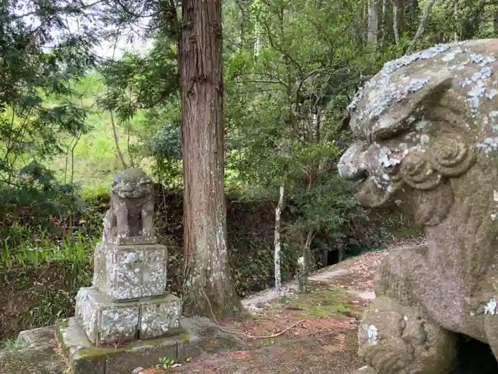 河伯神社の狛犬