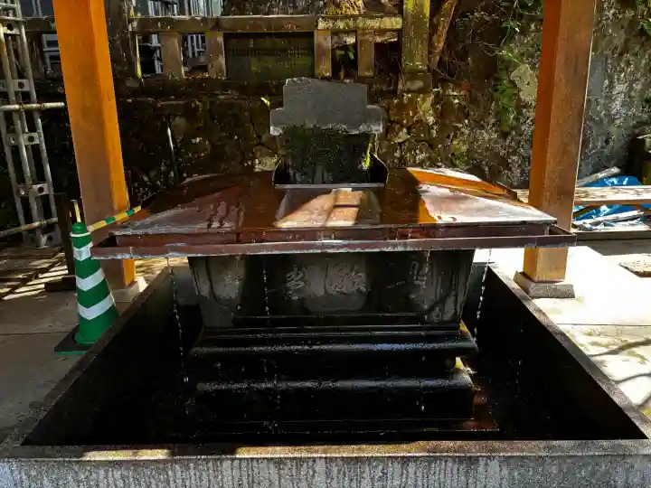 榛名神社の{uncategorized: "未分類", other: "その他", undefined: "問題あり", building: "その他建物", grave: "お墓", sacred_gate: "鳥居", guardian: "狛犬", statue: "像", buddha: "仏像", history: "歴史", nature: "自然", garden: "庭園", animal: "動物", pagoda: "塔", temizu: "手水舎", mountain_gate: "山門・神門", sanctuary: "本殿・本堂", subordinate: "末社・摂社", art: "芸術", scenery: "景色", jizo: "地蔵", ema: "絵馬", goshuin: "御朱印", omikuji: "おみくじ", items: "授与品その他", amulet: "お守り", goshuincho: "御朱印帳", eats: "食事", festival: "お祭り", votive_dance: "神楽", shichigosan: "七五三参", wedding: "結婚式", experience: "体験その他", initially: "初詣", around: "周辺", anti_infection: "感染症対策"}