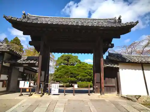 三宝院（三宝院門跡）の山門・神門