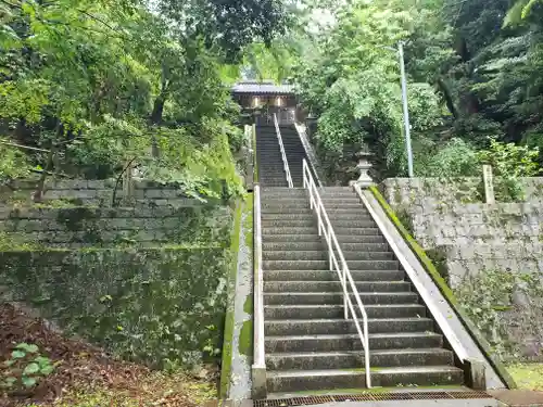 泉神社の建物その他