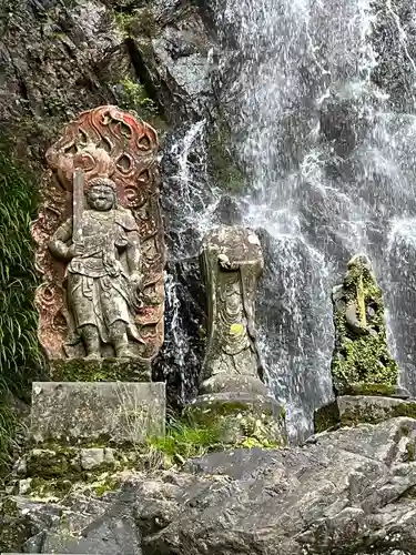 見瀧寺宝地院(佐賀県)
