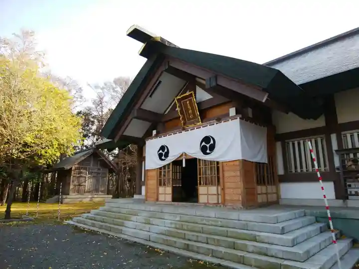 岩内神社の本殿・本堂