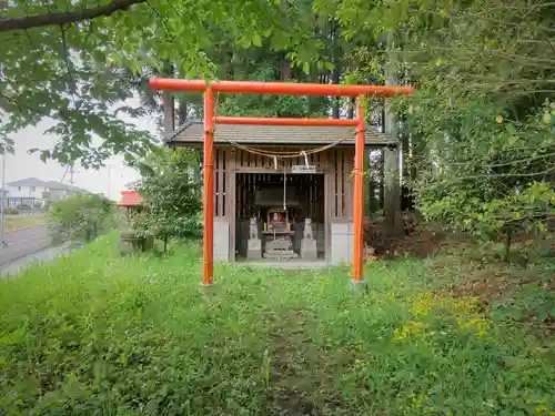 高尾神社の本殿