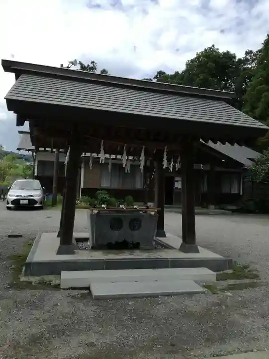 大間々神明宮の手水舎