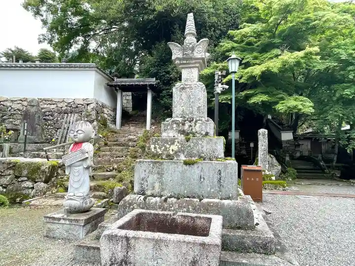 西教寺(滋賀県)