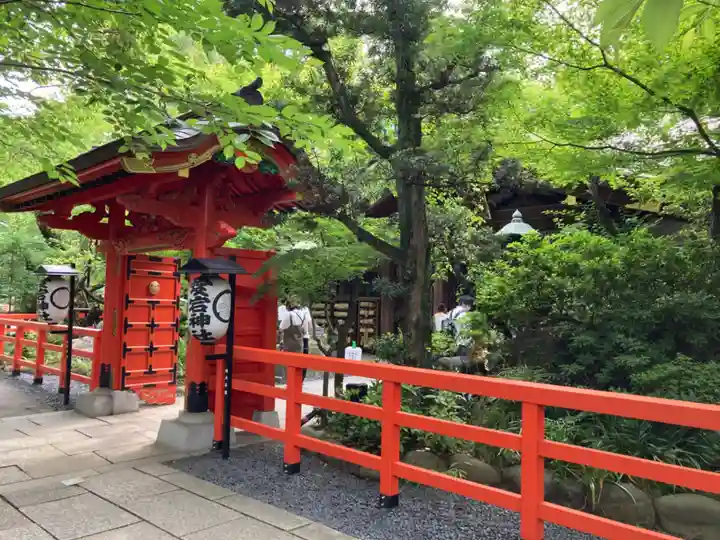 愛宕神社の山門・神門