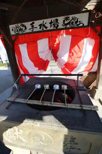 舎人氷川神社の手水